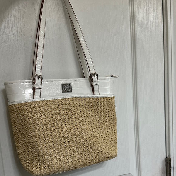Anne Klein White and Tan Textured Tote - Picture 3 of 4